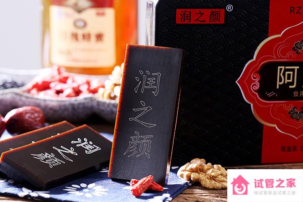 多囊*巢可以吃阿膠糕調(diào)經(jīng)補氣血，但對*巢保養(yǎng)好處較小